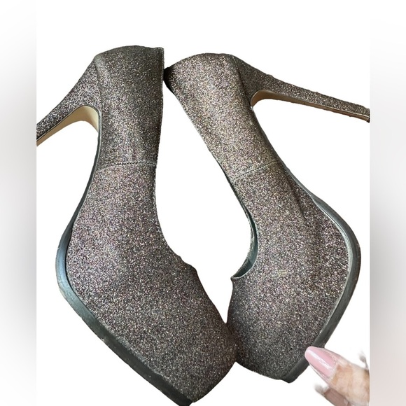 🍁 BUNDLE ONLY - 5/$15 Madden Girl Glitter Platform Pumps - Picture 7 of 8